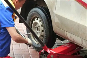 樊城区附近拖车24小时服务热线电话